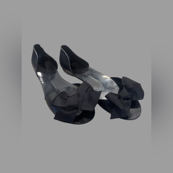 CL BY LAUNDRY flats - Picture 1 of 3